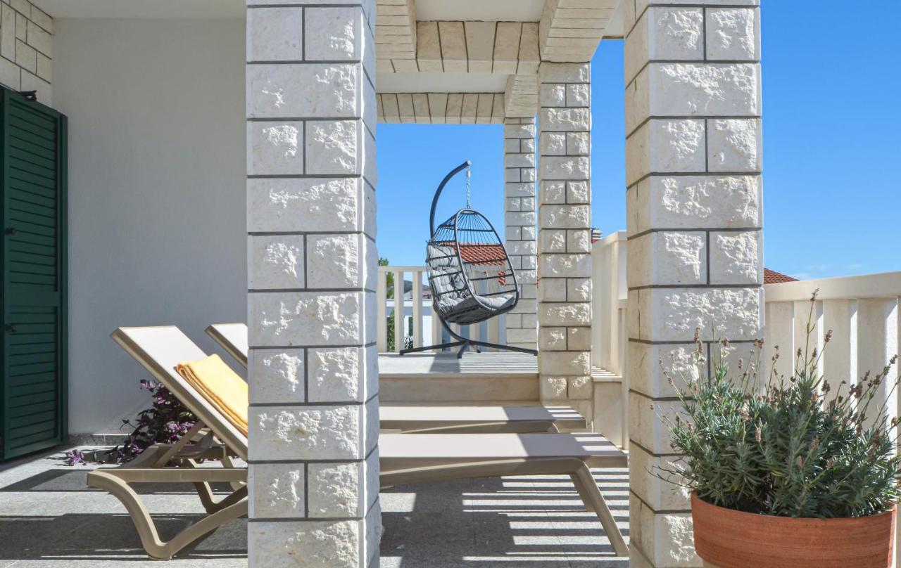 Apartments Wisibada Trogir Exterior photo