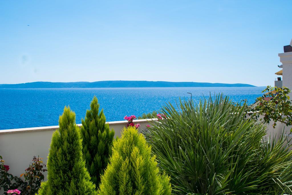 Apartments Wisibada Trogir Exterior photo